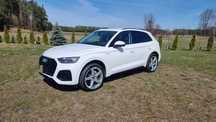 Audi Q5 s-line Quattro M-HEV Hybrid stan idealny niski przebieg