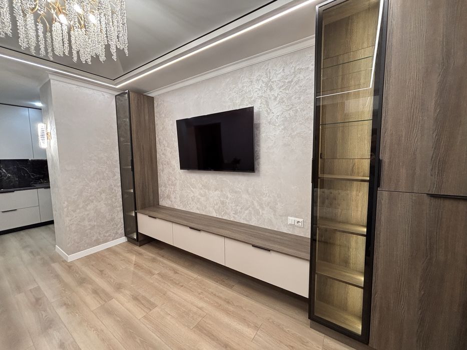 2 кімнатна квартира Паркова Алея