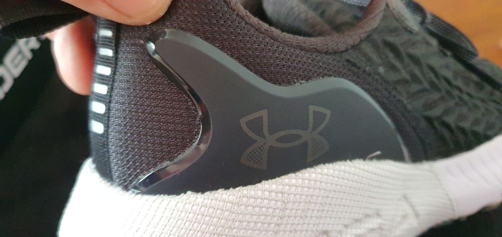 Męskie Buty do biegania Under Armour UA HOVR Mega 3 roz. 44.5
