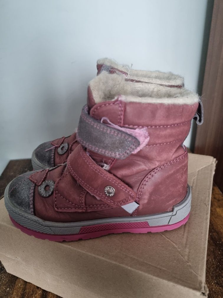 Buty Bartek rozmiar 24 .