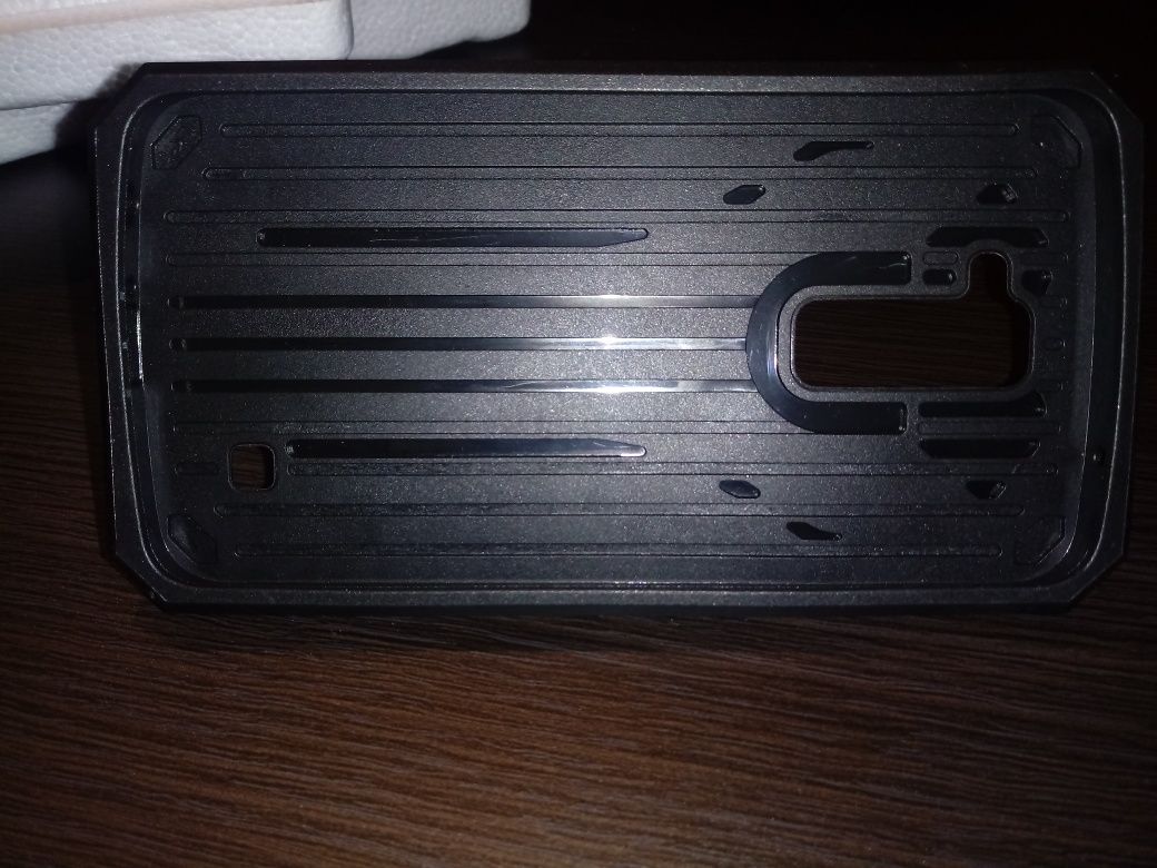 Etui / pokrowiec + 3 szkła hartowane do KG K10