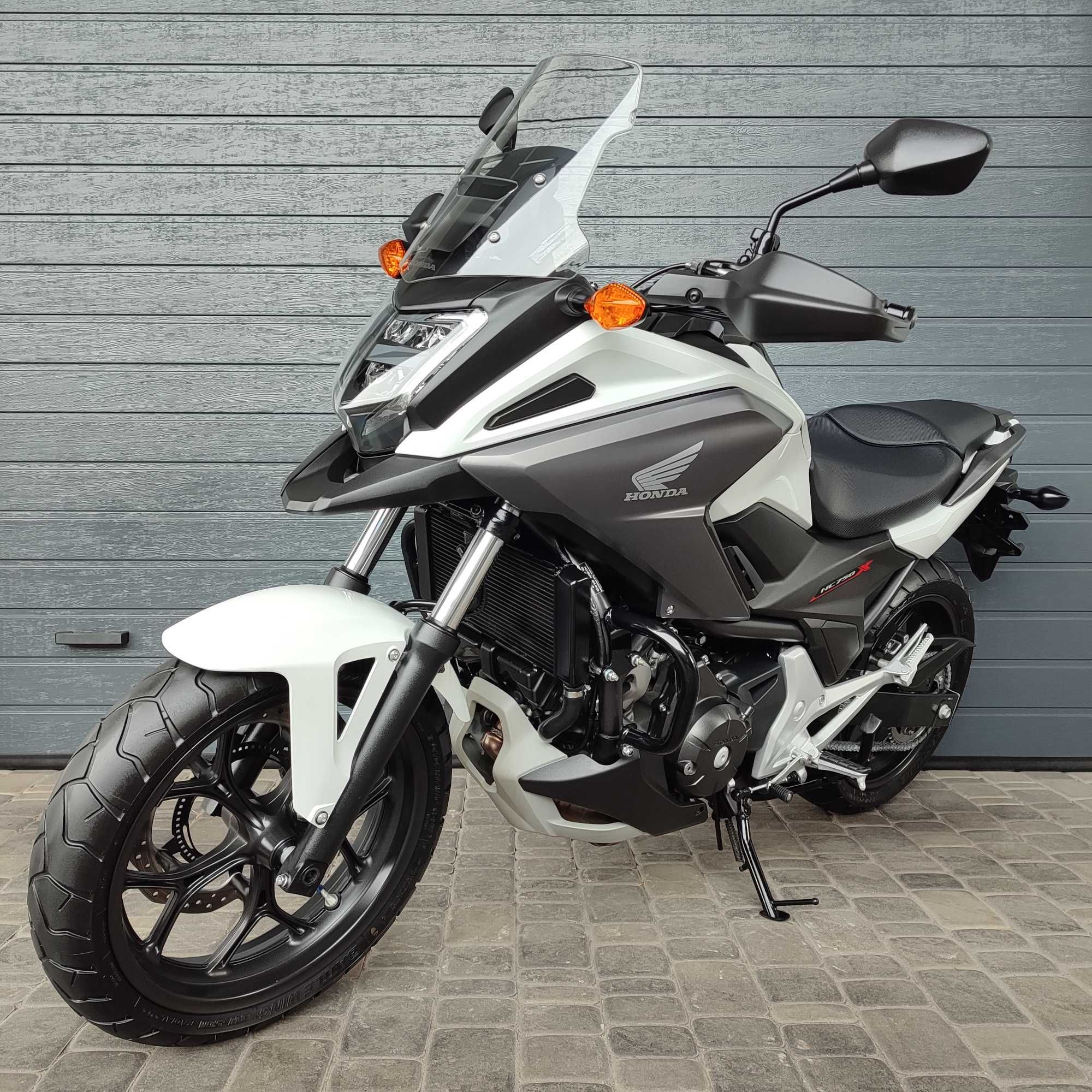 Продам мотоцикл Honda NC750X (0069)