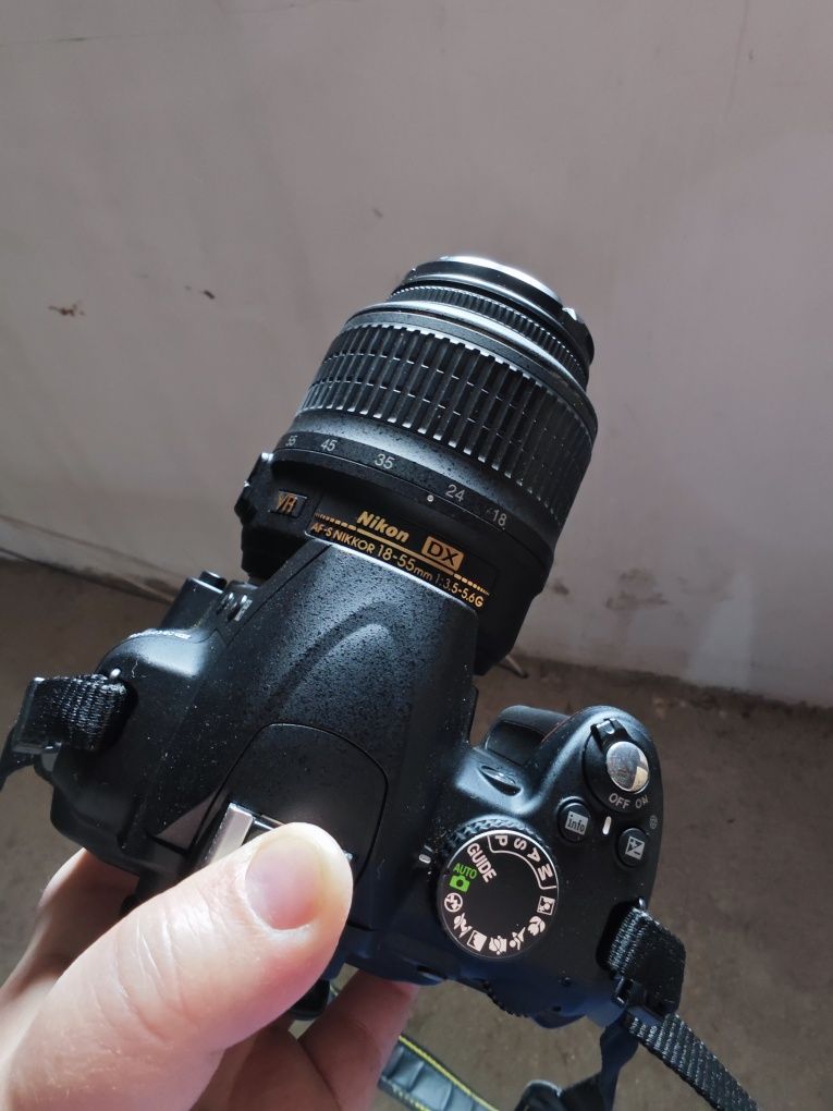 Máquina fotográfica Nikon D3000