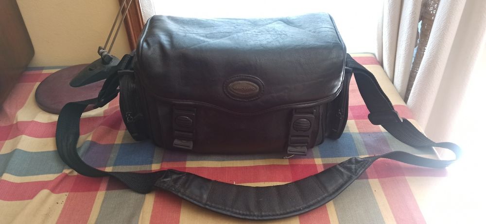 Camera fotográfica Nikon F50 (x2)