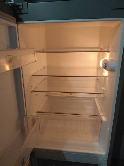 Холодильник Whirlpool