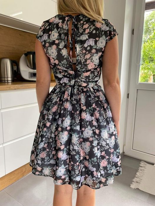 Elegancka sukienka suknia forti 34 czarna kwiaty wesele ślub chrzciny