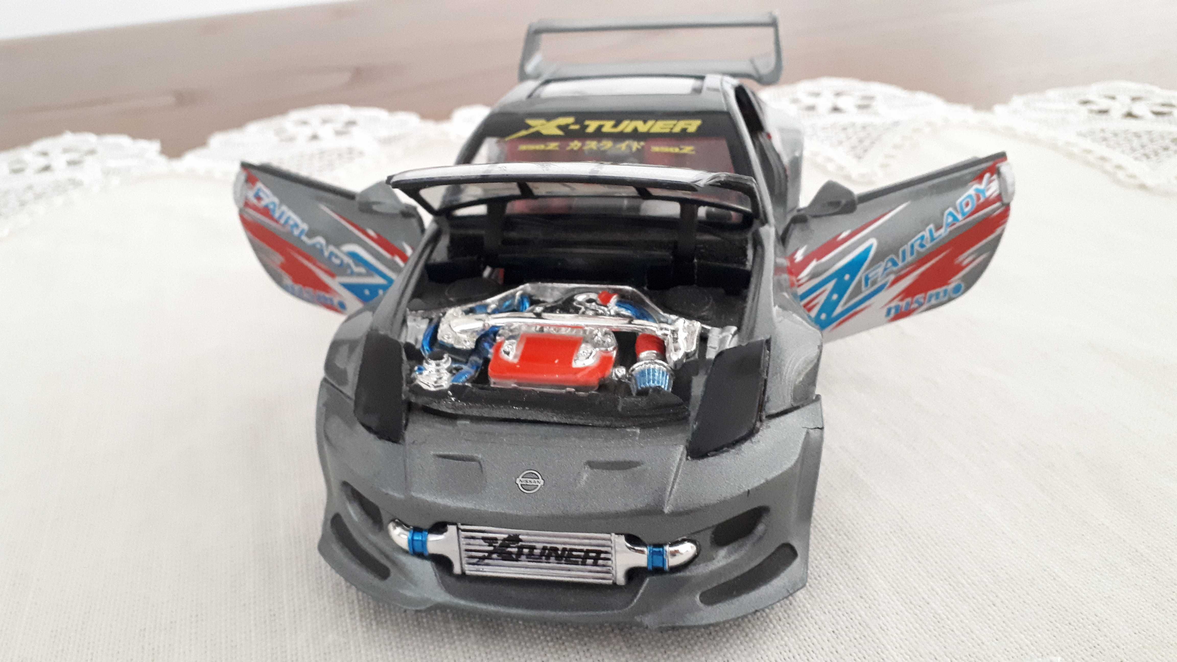 Carro Nissan Fairlady Z Nismo, escala 1:24, BAIXA DE PREÇO!