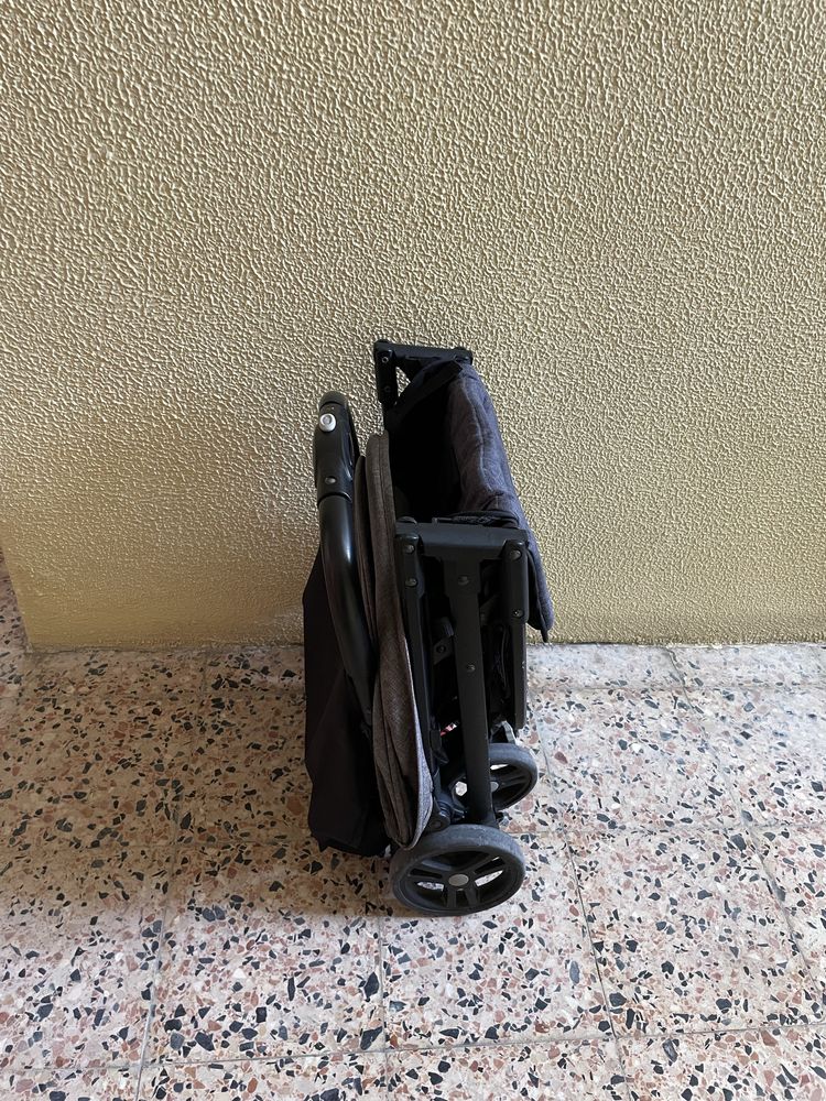 Carrinho Safety 1st teeny black chic