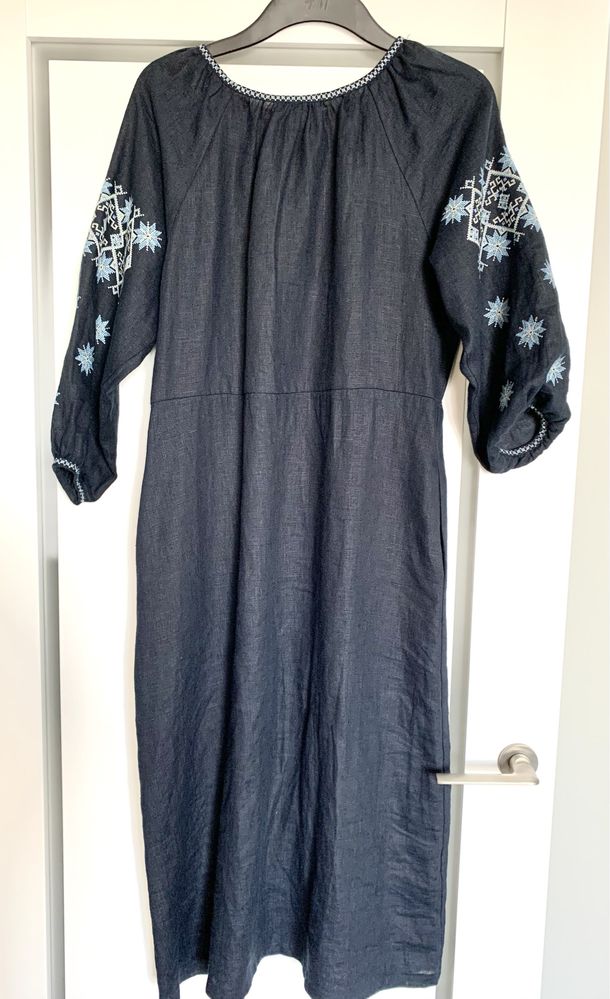 Жіноча сукня-вишиванка, р.s-m, льон італія, темно-синій колір