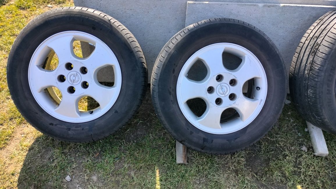Sprzedam kpl kół letnich 195/65R15