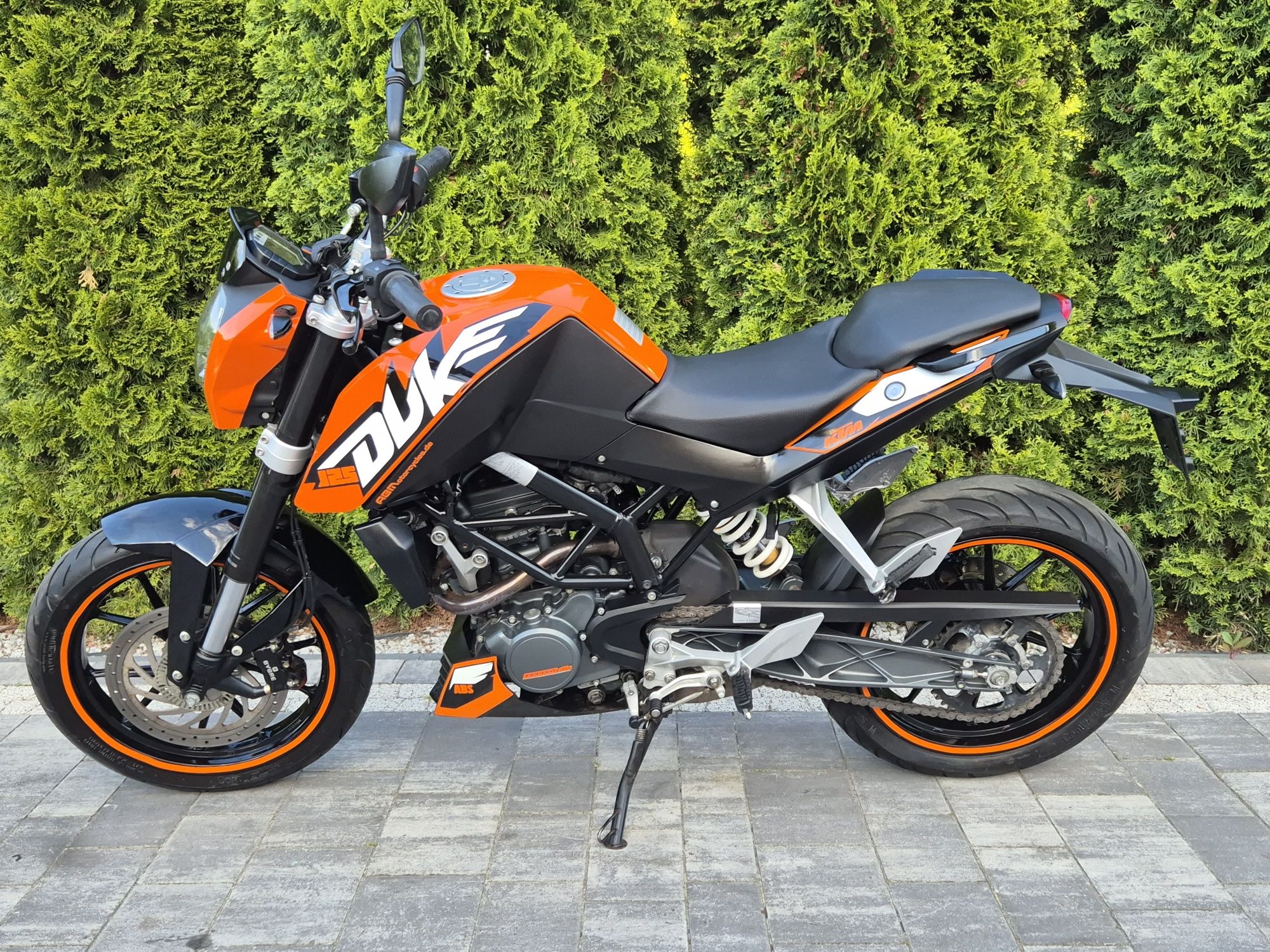 Ktm Duke 125 ABS Grzane Manetki Kat B a1 tylko 16tys km