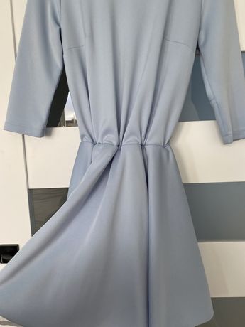 Błękitna rozkloszowana sukienka