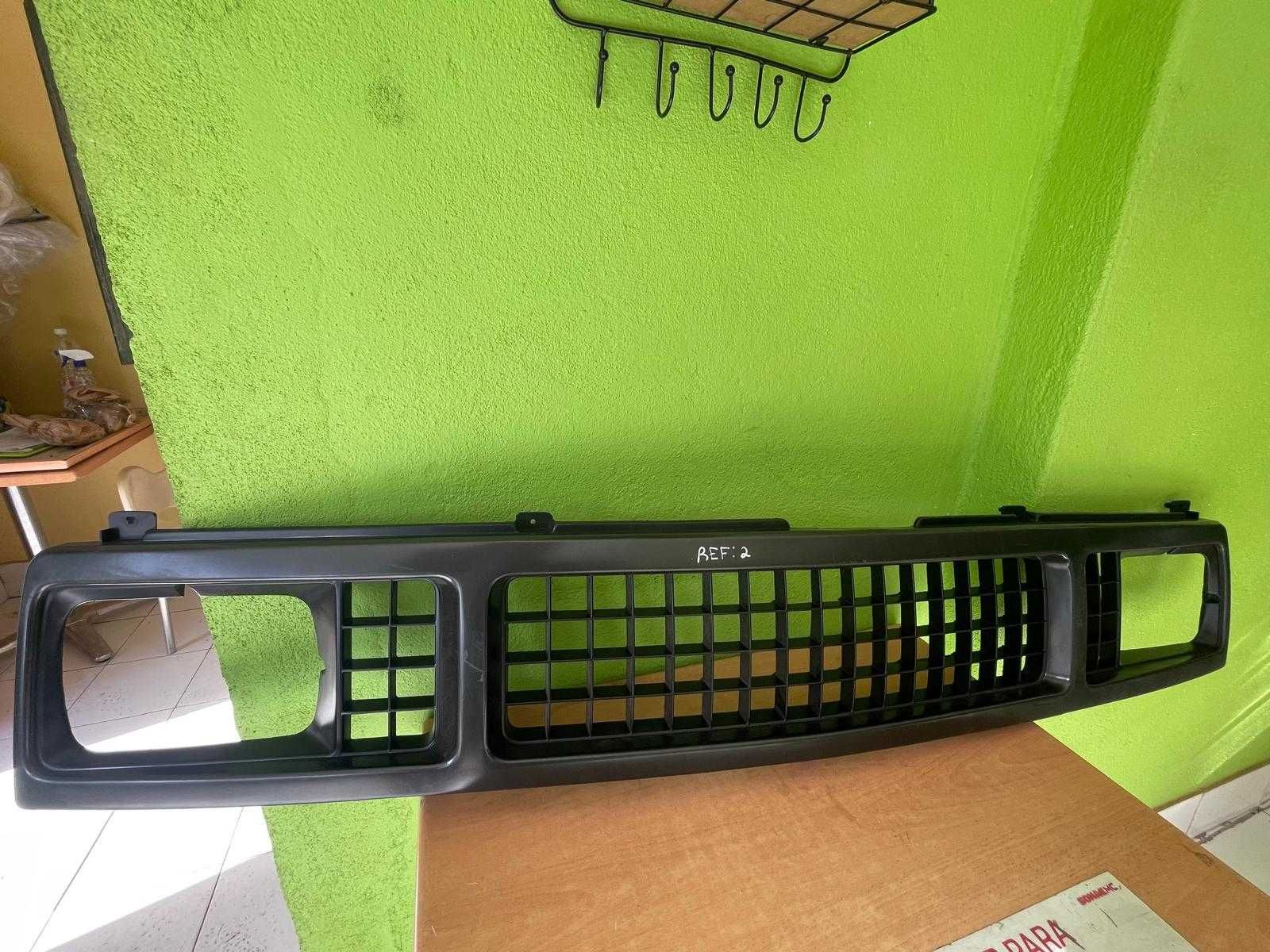 Grelha Frente NOVO Bedford