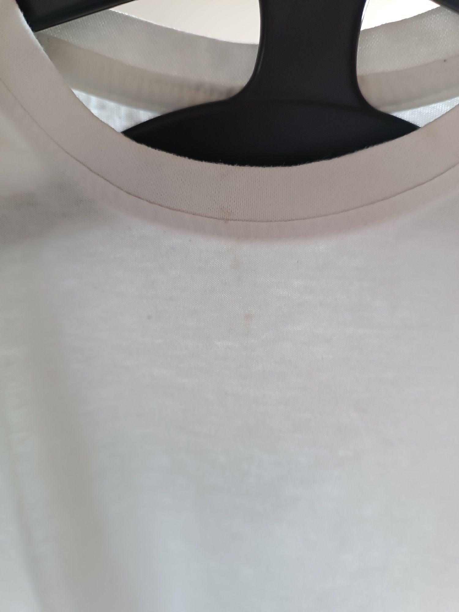 Biały t-shirt dla chłopca