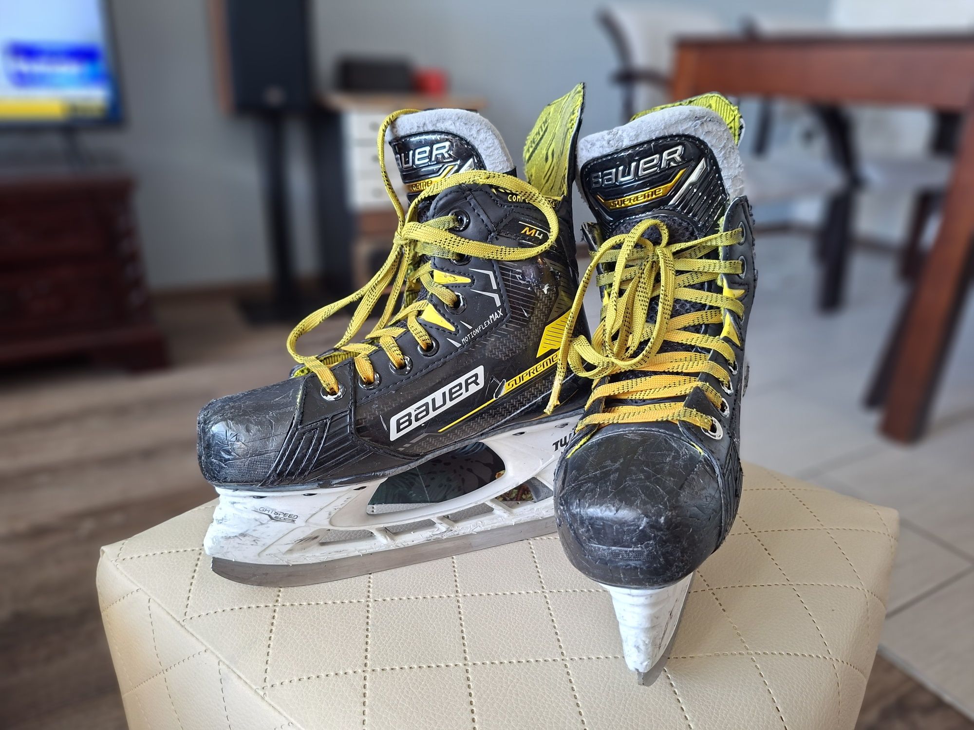 Łyżwy hokejowe Bauer Supreme M4 3.0 -r.36