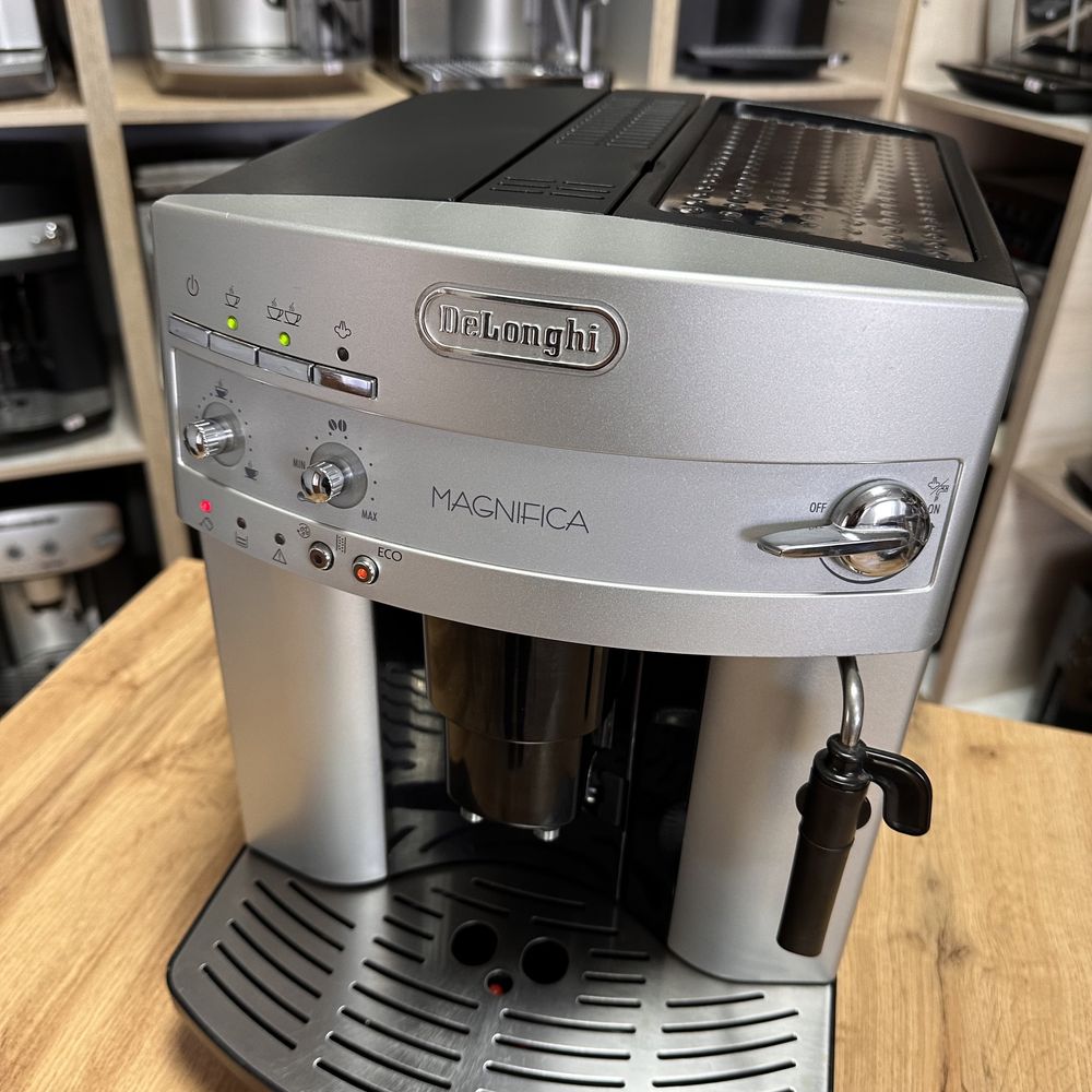 Кавомашина Delonghi Magnifica ESAM 3200.S