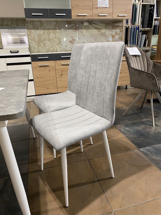 Комплект стіл обідній та стільці