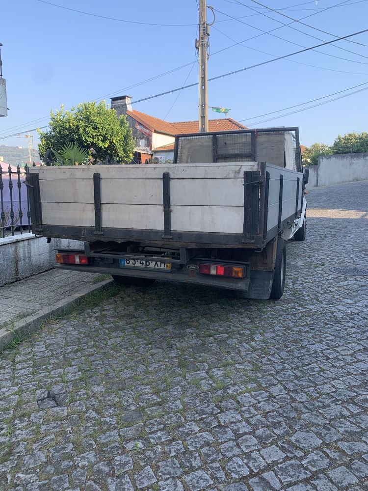 Ford Transit caixa aberta