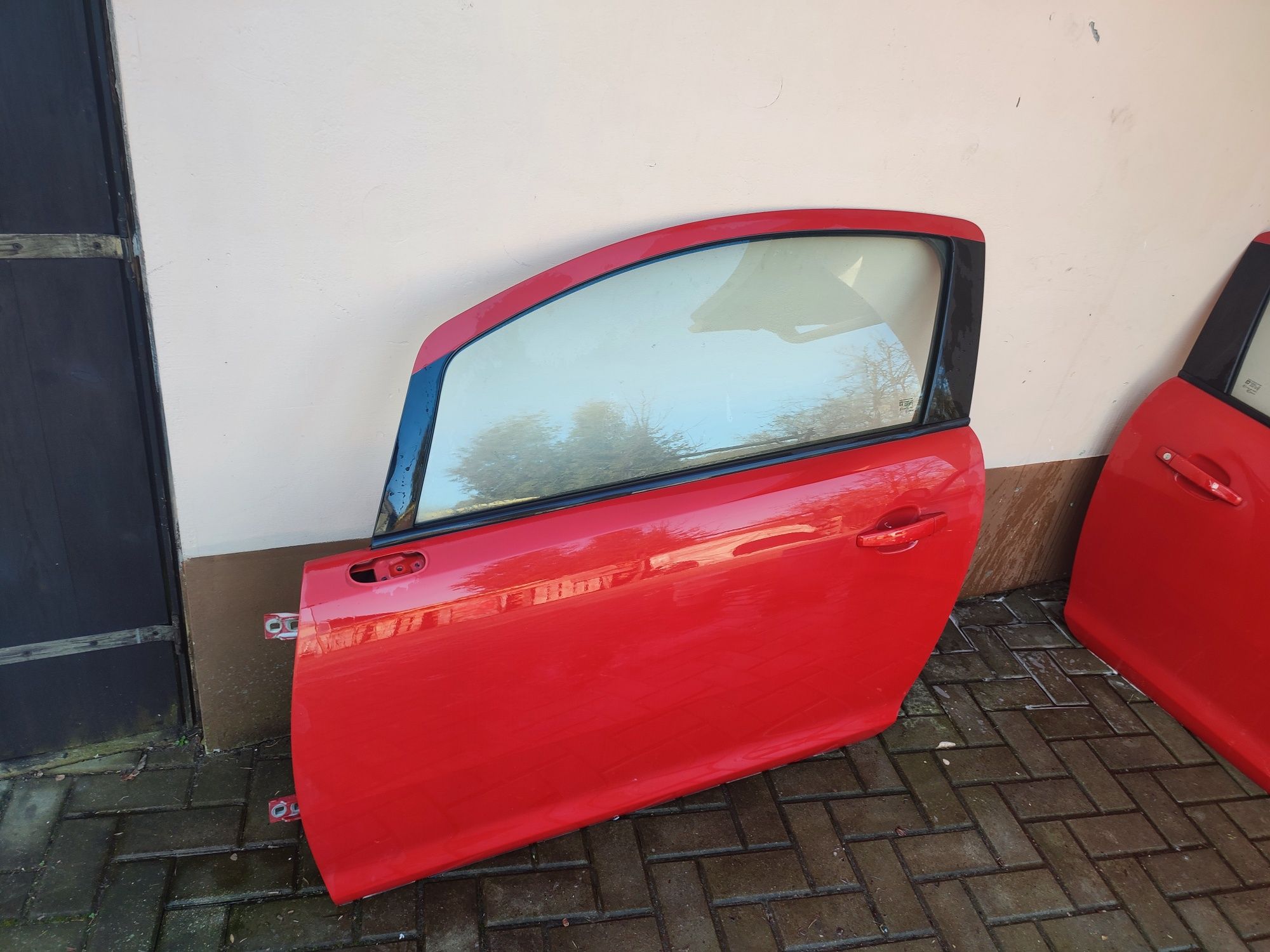 Drzwi opel corsa  kod lakieru 547