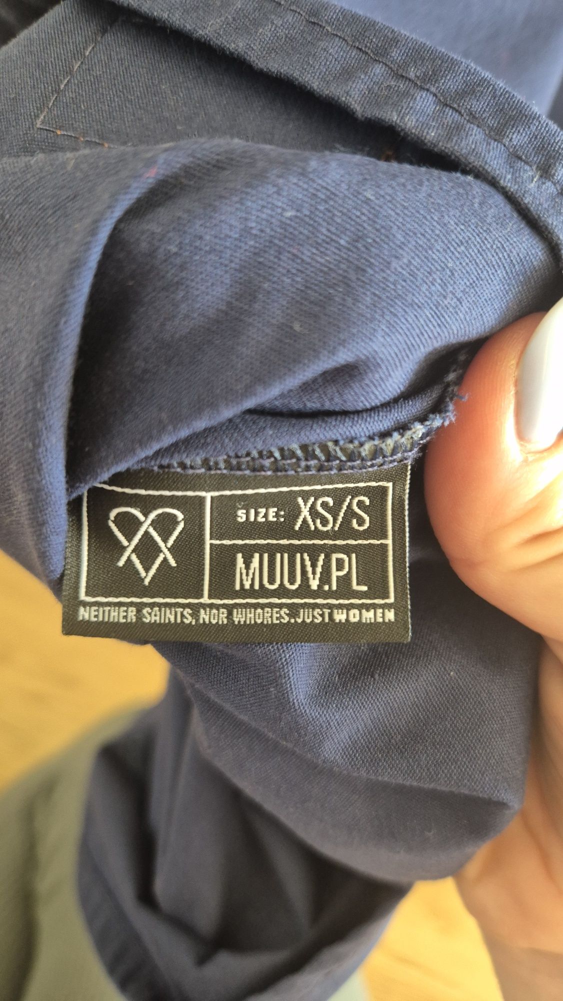 Sukienka Muuv Back to Alfama XS/S