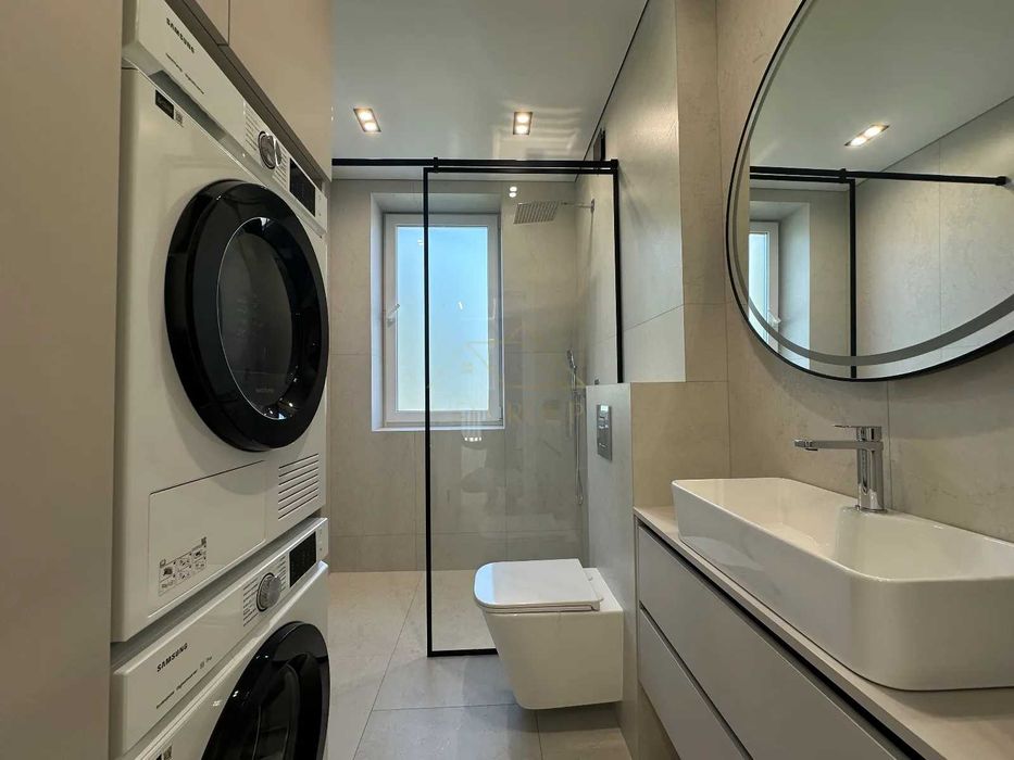 Продаж / БУДИНОК з ремонтом та меблями / НІХТО не жив / 135м2 / Гараж