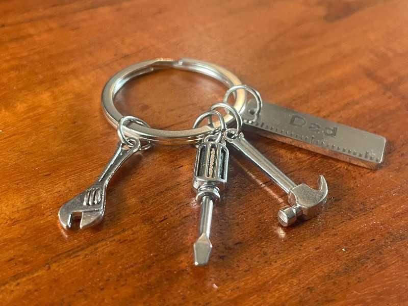 Brelok zestaw narzędzi, idealny na prezent dla taty, młotek, tata gift