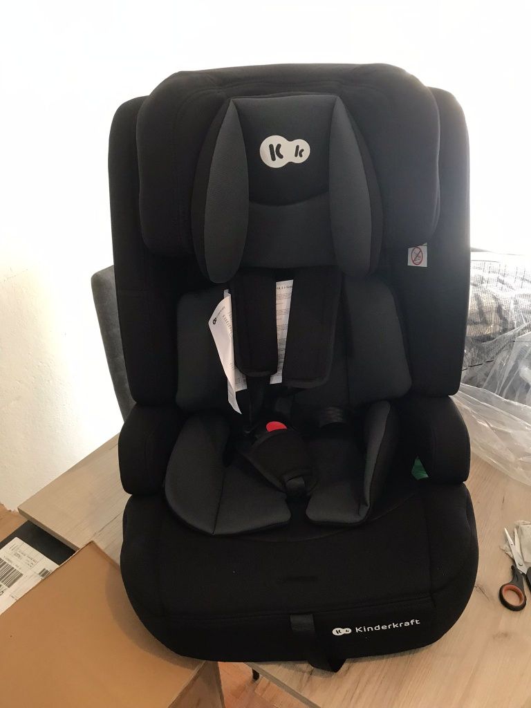 Cadeira auto kinderkraft com isofix