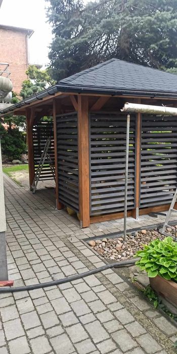 Altana malowana z panelami