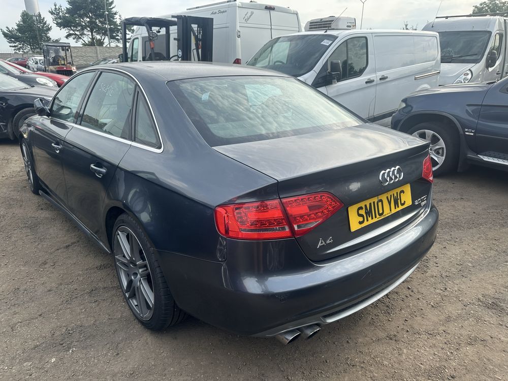 Audi A4 S line silnik 2.0 TDI CAGA 2010r,Anglik z kluczykami