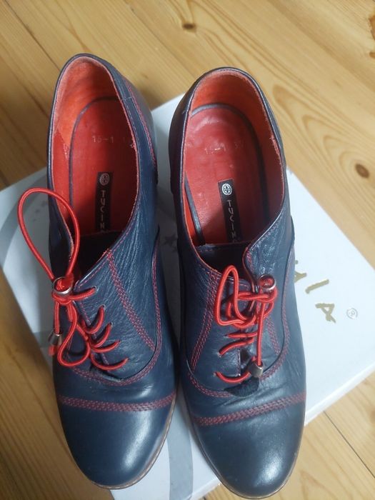 Жіночі туфлі черевички шкіряні сині.