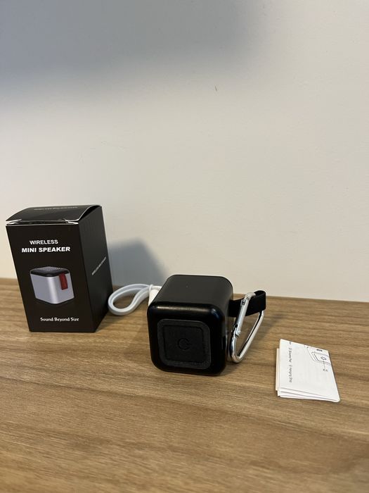 Портативна колонка Bluetooth