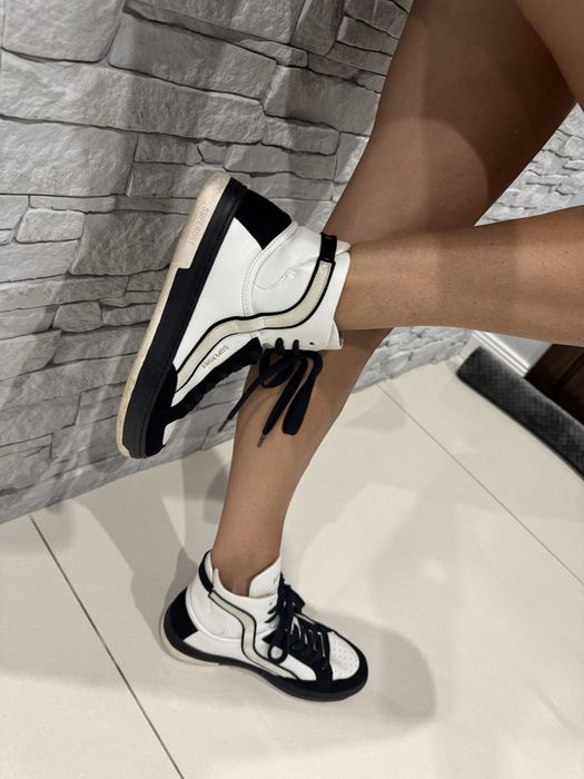 Adidasy superdry rozm 39 wkladka 25cm jak nowe