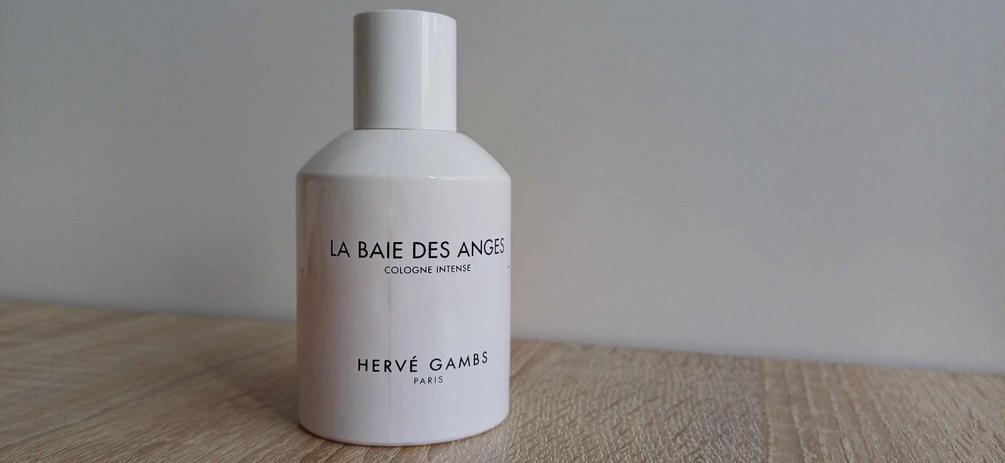 La Baie des Anges Herve Gambs Paris  100ml,  unisex