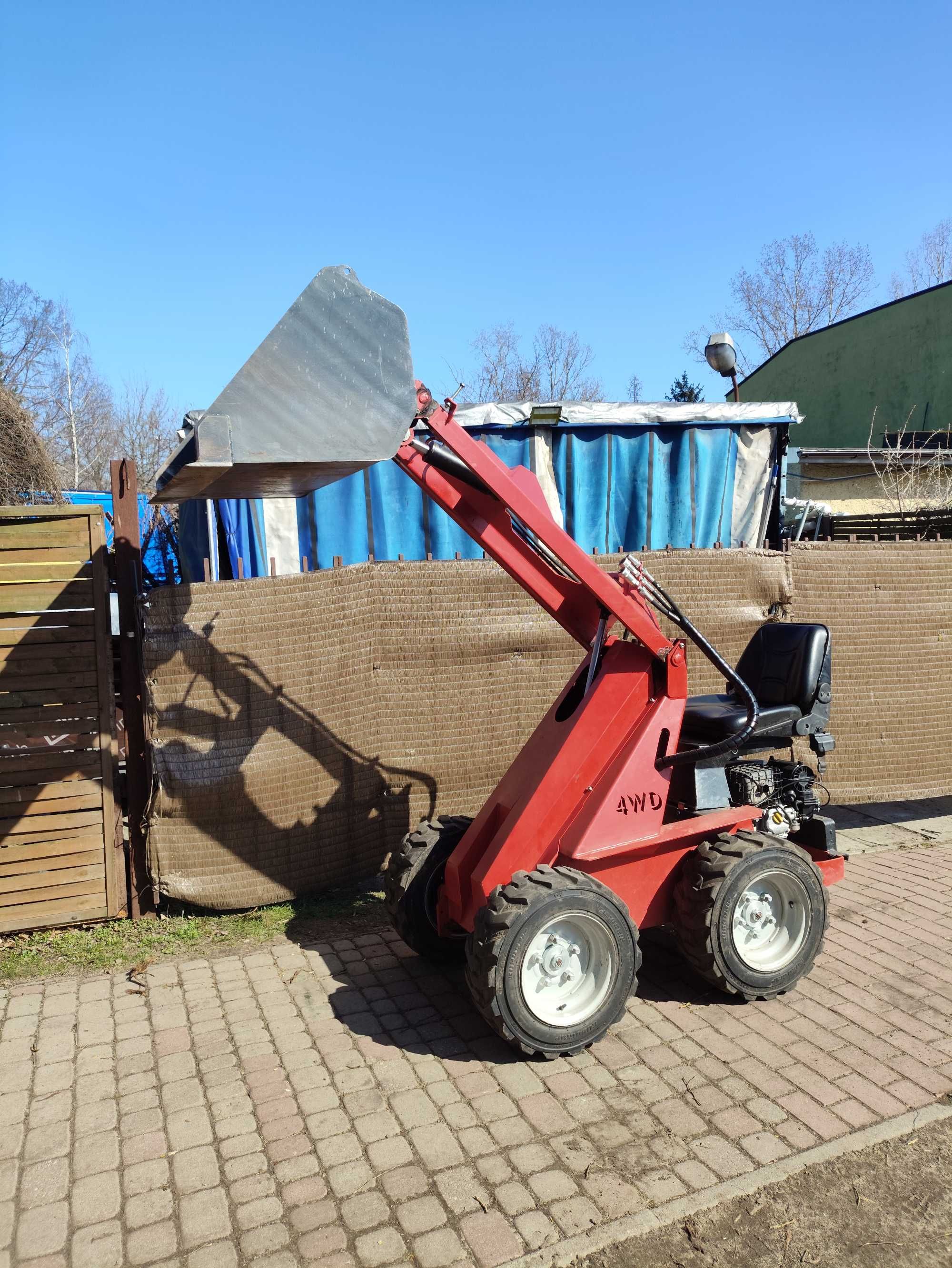 Wynajem mini ładowarki , niwelacja