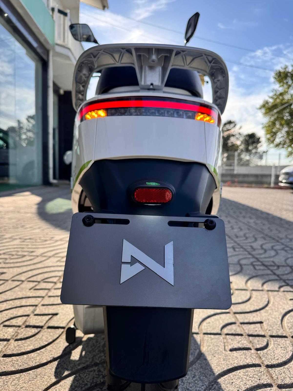 Scooter Elétrica Nmoto NCE S