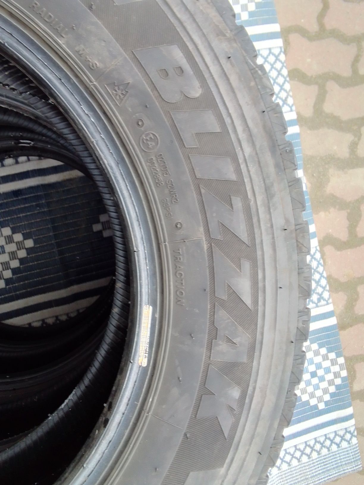 4 Opony zimowe 225/65r16C BRIDGESTONE 2022r