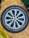Opony zimowe Bridgestone  z felgami