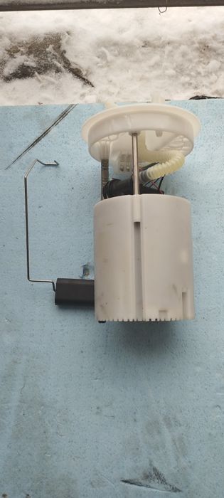 Насос топливный в сборе Ford Focus III