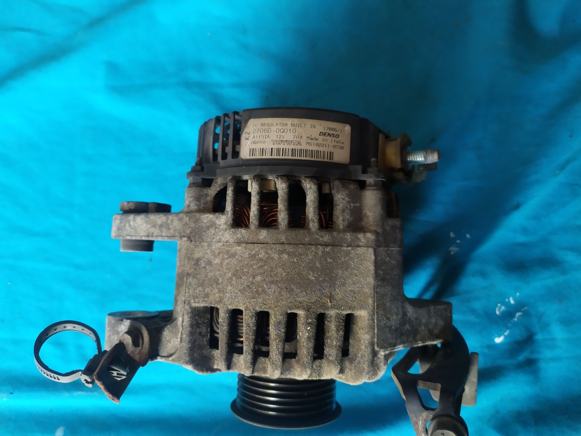 Alternador Toyota aygo Peugeot 107 citroen c1  1.0 gasolina de 2006