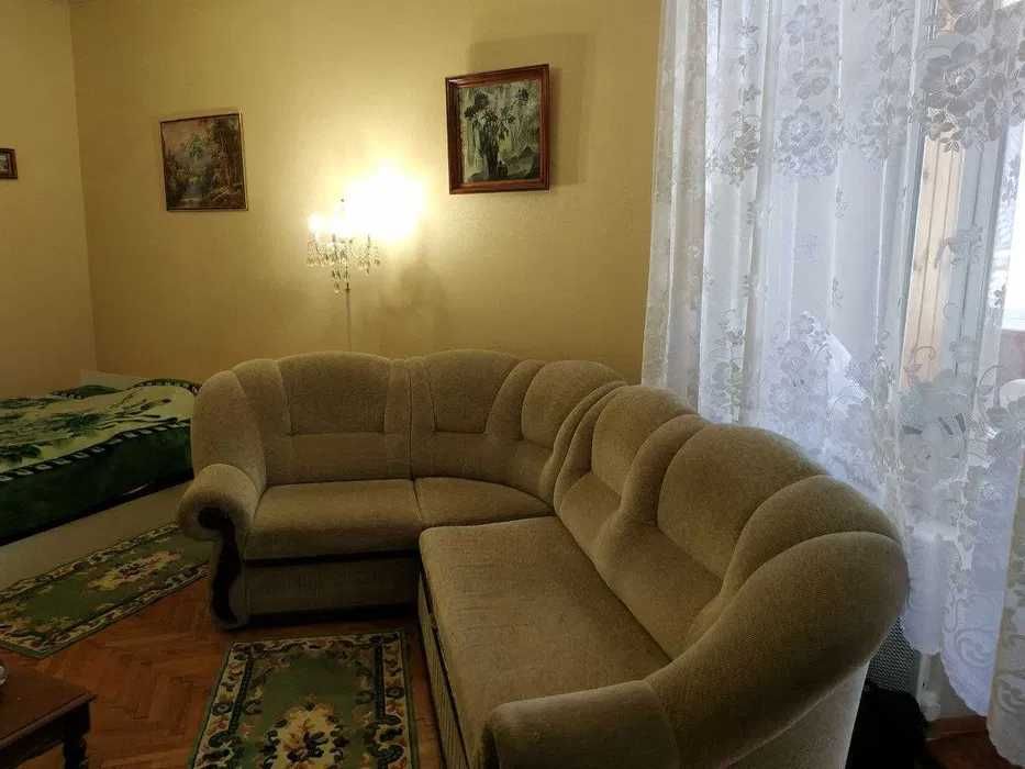 1-к. кв. по вул. Дмитрівська Царський будинок Центр