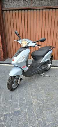 Derbi Boulevard 125 Piaggio Fly 125 kat B sprawny