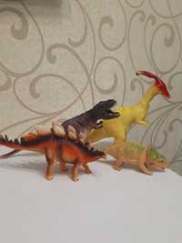 Игрушечные динозавры