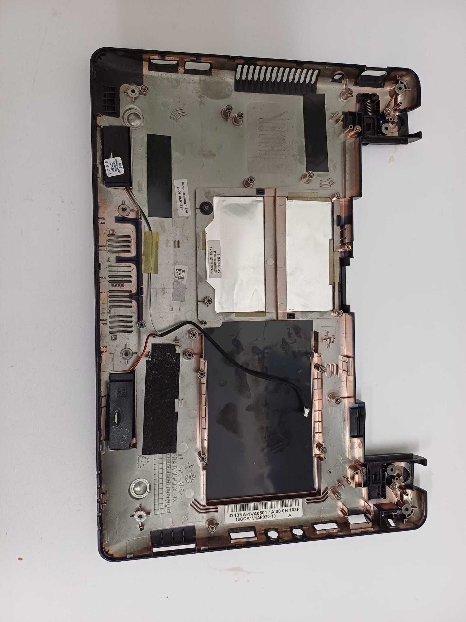 Dolna obudowa do laptopa Asus EeePC 1201N.