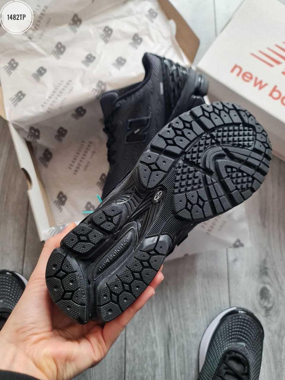 Мужские кроссовки New Balance 1906R FantomFit Black/Blue. 41-45