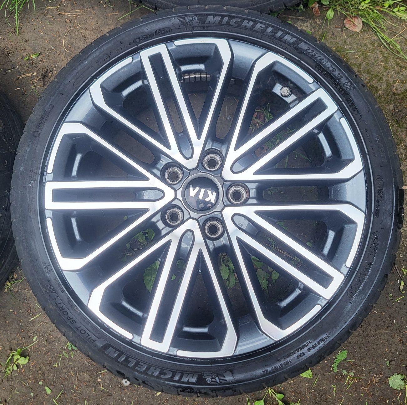 Koła felgi Kia Ceed Proceed 52910-J7500 GT Michelin 235/45/18