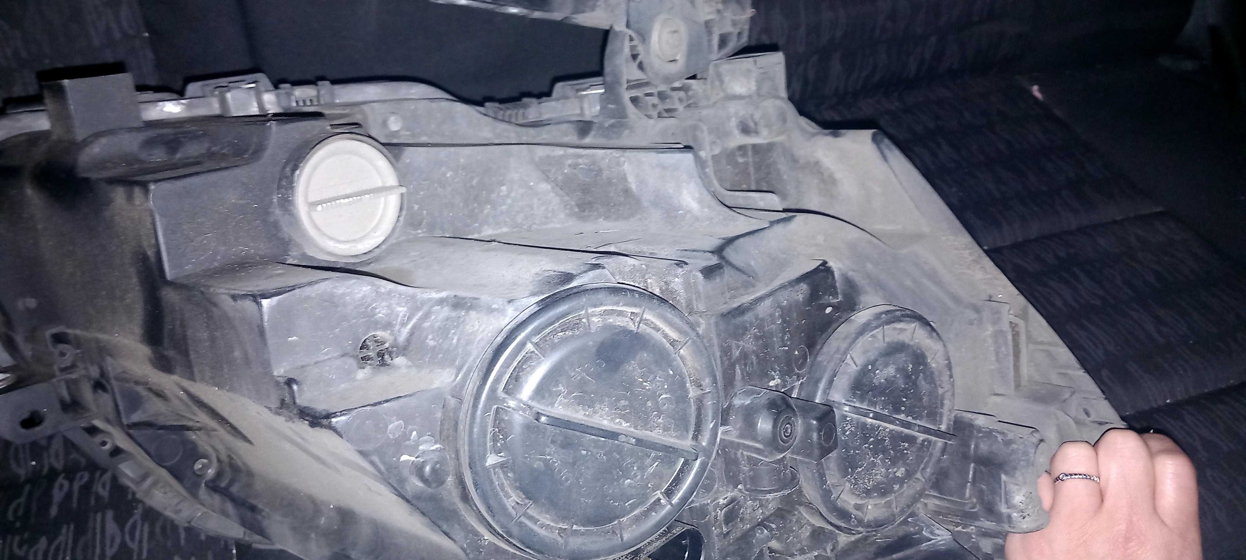 Farol Mercedes classe C200