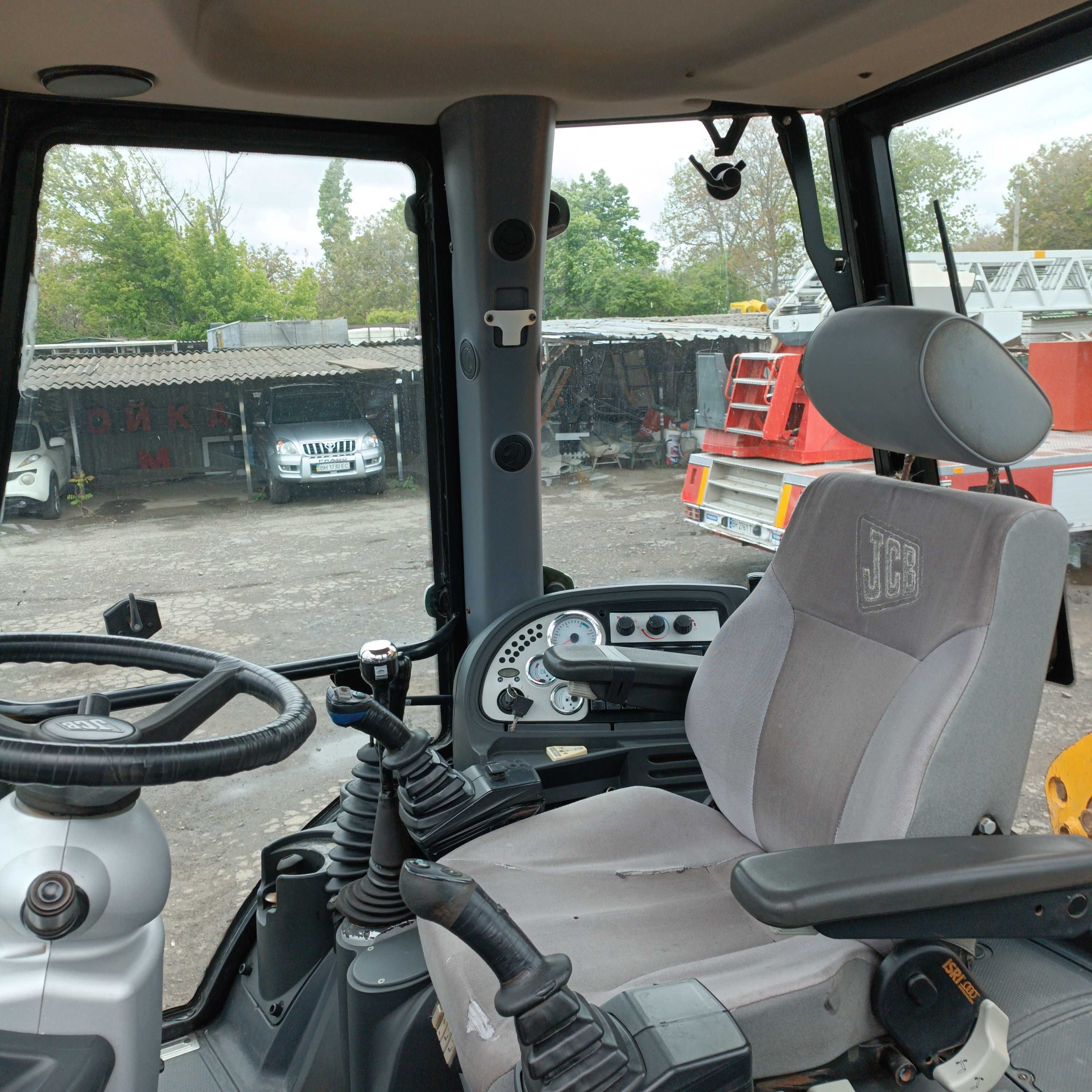 Екскаватор JCB 3CX Contractor