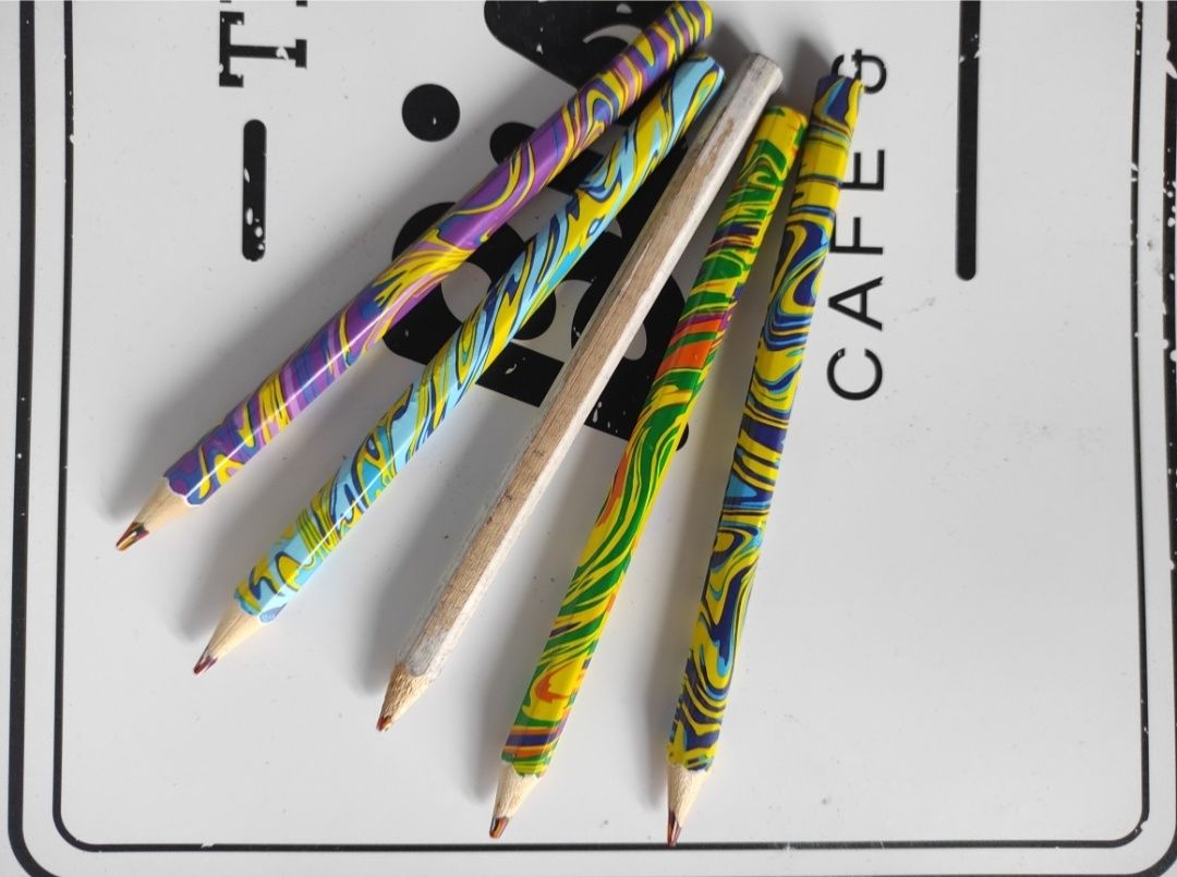 Карандаши для рисования, с многоцветным, разноцветным стержнем
