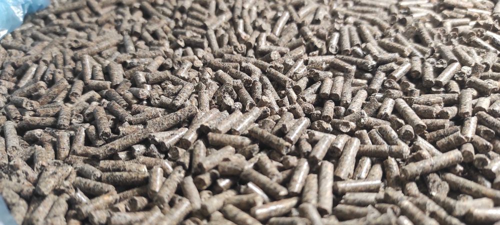 Комбікорм для кролів преміум з вітамінами повноцінний