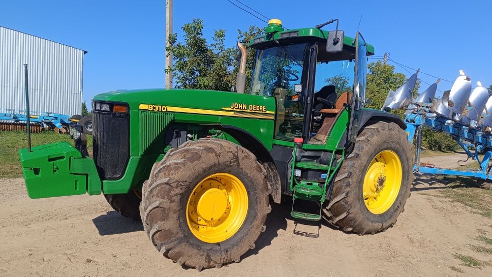 Продається трактор John Deere 8310